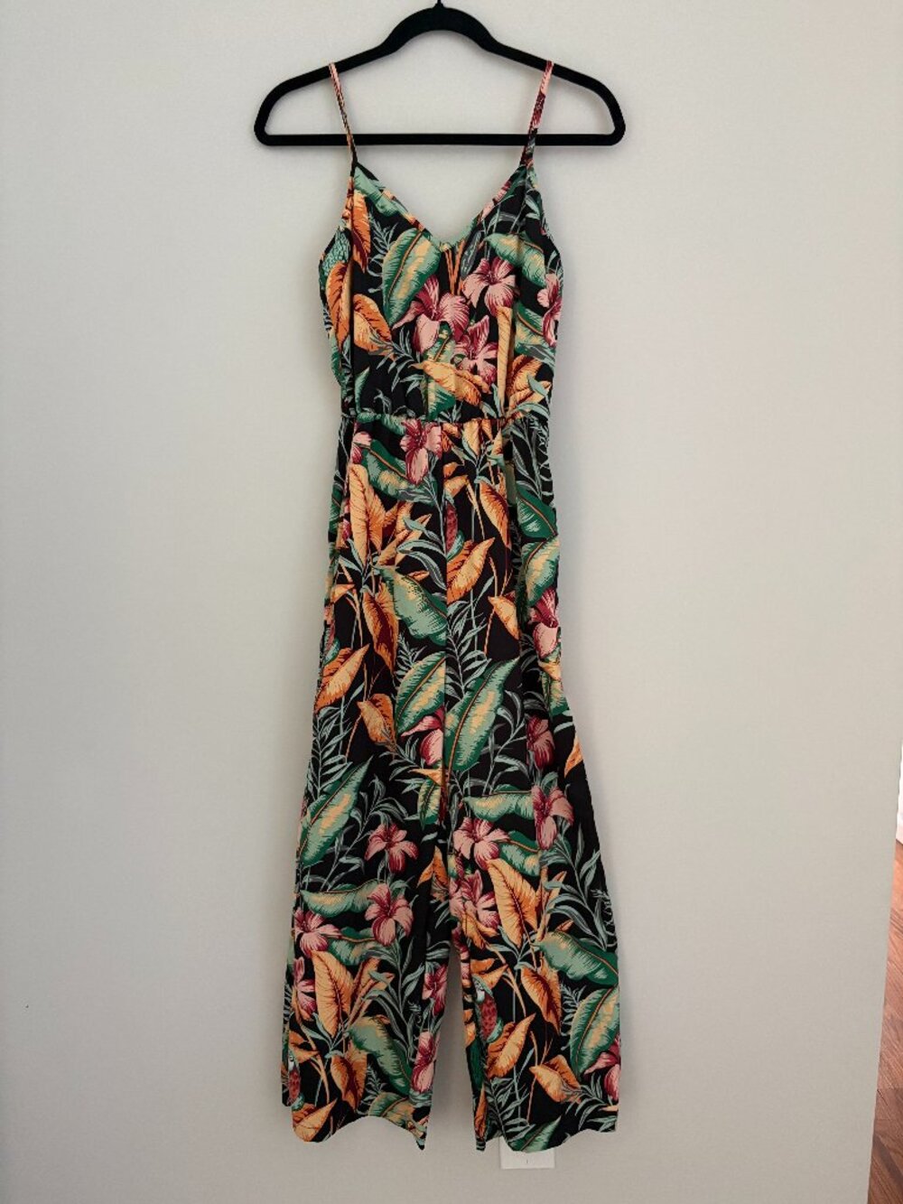 SHEIN VCAY Tropical Floral Camisole Jumpsuit Black Boho Beach Vacation Chic XS